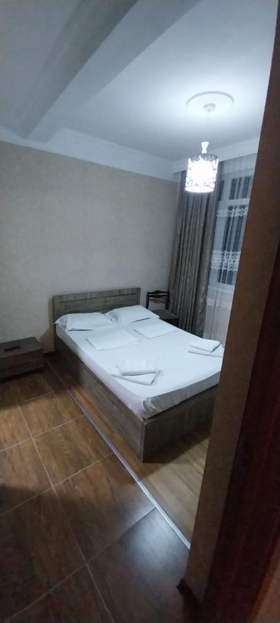 Hostel Gomani บาทูมิ ภายนอก รูปภาพ